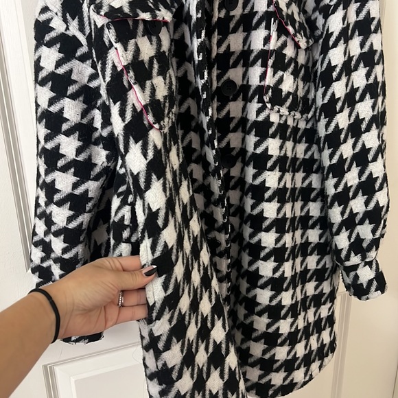 Bagatelle NYC - Houndstooth Jacket - Picture 6 of 8